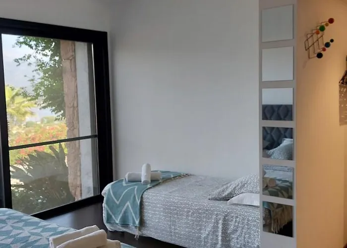 La Baie Des Anges Porto-Vecchio (Corsica)