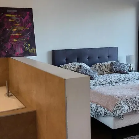 La Baie Des Anges Vila