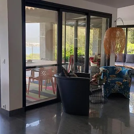 La Baie Des Anges Vila